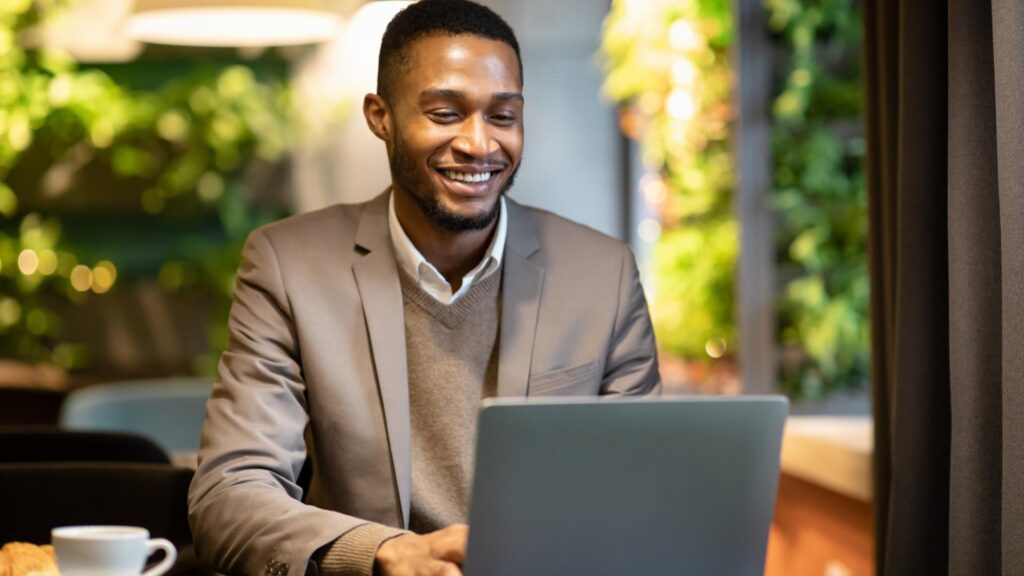 Standard Bank libera cursos 100% gratuitos e online para transformar sua carreira